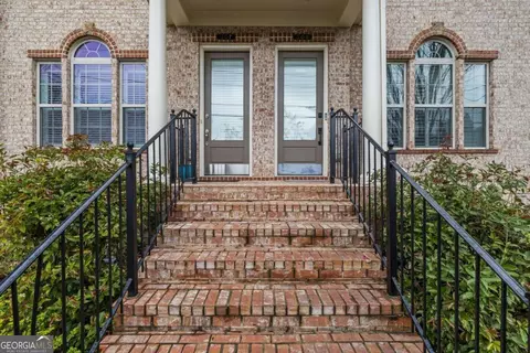 307 Alderwood Ln #307, Sandy Springs, GA 30328