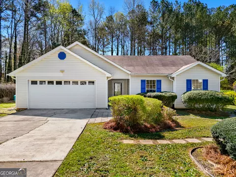 108 Nicki Ct, Hampton, GA 30228