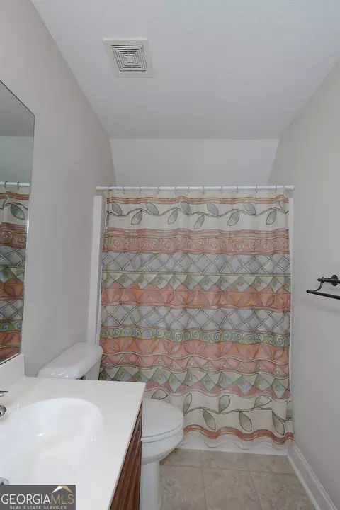 Bath - 793 Celebration Blvd, Lagrange, GA 30241 photo 4 of 4