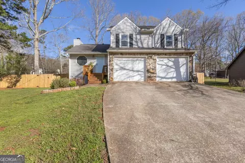 1389 Ashbrook Dr, Lawrenceville, GA 30043