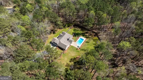 211 Hayden Ln, Newnan, GA 30265
