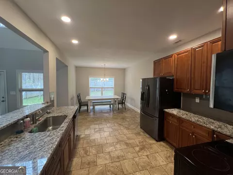 150 W Pennick Dr, Covington, GA 30014 photo 11