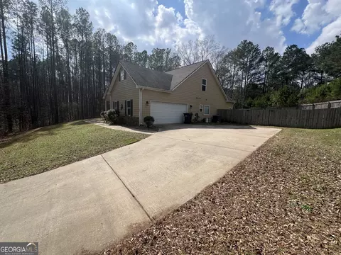 150 W Pennick Dr, Covington, GA 30014 photo 4