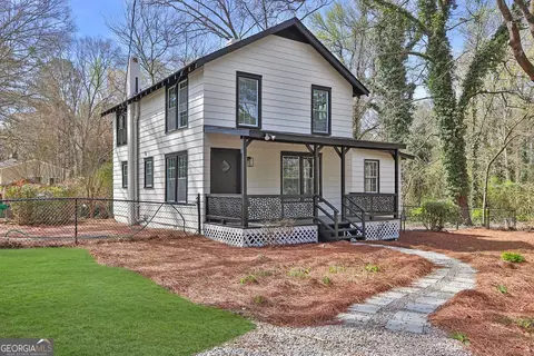 5121 Central Dr, Stone Mountain, GA 30083