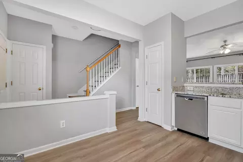 Entry Way - 4147 Howell Park Rd, Duluth, GA 30096 photo 2 of 3