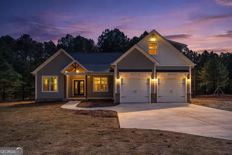 452 Puckett Rd SE, Silver Creek, GA 30173