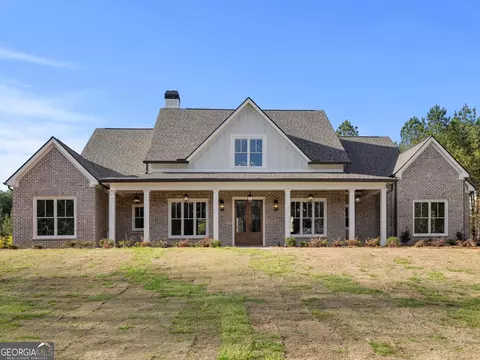 172 Iroquois Ct, Covington, GA 30014