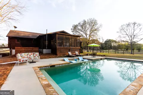 2289 Camp Ln, Loganville, GA 30052