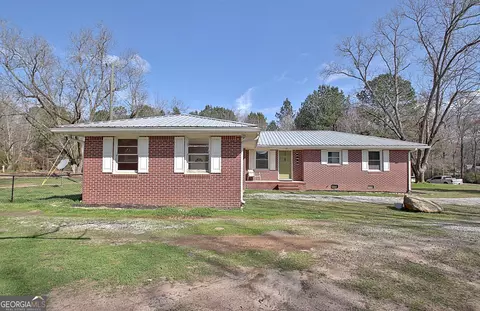 6475 Newnan Rd, Brooks, GA 30205