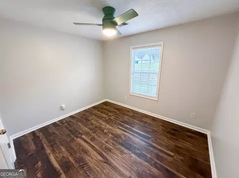 Bedroom - 42 Edgefield Dr, Commerce, GA 30529 photo 6 of 6