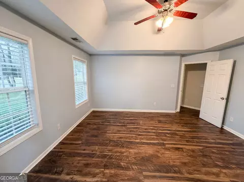 Bedroom - 42 Edgefield Dr, Commerce, GA 30529 photo 4 of 6
