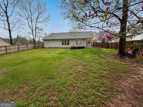 Exterior - 42 Edgefield Dr, Commerce, GA 30529 photo 2 of 3