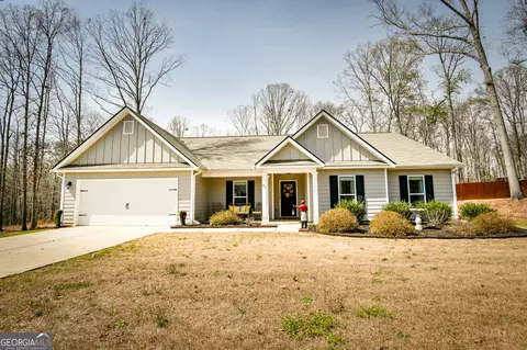 85 Westwood St, Danielsville, GA 30633