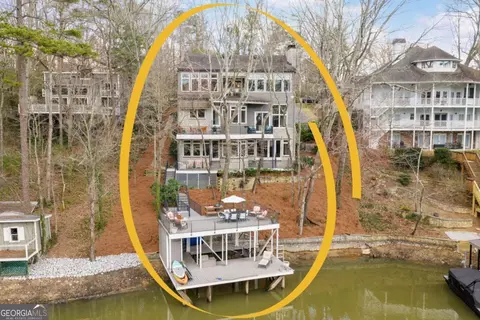 606 Hilltop Ln, Berkeley Lake, GA 30096