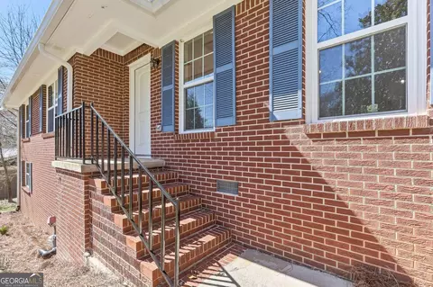 Exterior - 108 Springview Dr, Gainesville, GA 30501 photo 5 of 9