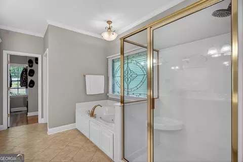 Bath - 205 River Oaks Dr, Lagrange, GA 30240 photo 6 of 10