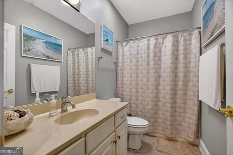 Bath - 205 River Oaks Dr, Lagrange, GA 30240 photo 8 of 10