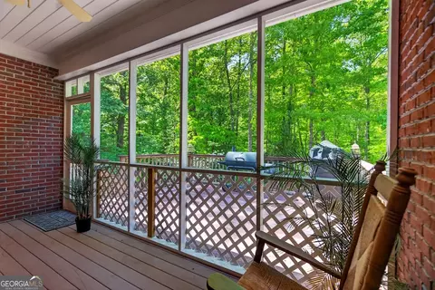Exterior - 205 River Oaks Dr, Lagrange, GA 30240 photo 4 of 6