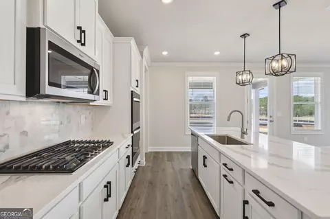 Kitchen - 1293 Orwell Ln, Monroe, GA 30656 photo 2 of 2