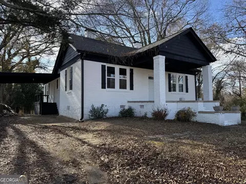 37 W Church St, Elberton, GA 30635