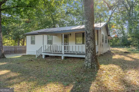 Exterior - 329 Hampton St, Mcdonough, GA 30253 photo 6 of 8