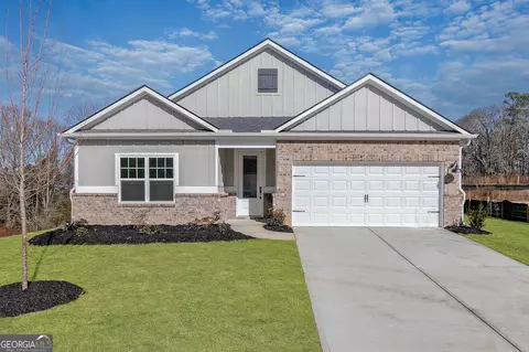 29 Bluegill Dr, Jefferson, GA 30549