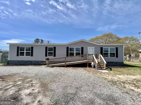 1010 Mize Rd, Toccoa, GA 30577
