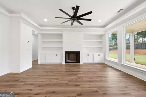 Living - 1534 Red Cedar Rd, Commerce, GA 30530 photo 3 of 4