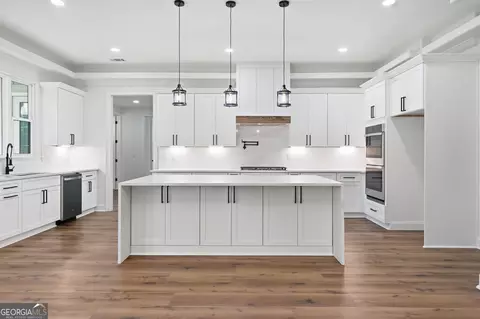 Kitchen - 1534 Red Cedar Rd, Commerce, GA 30530 photo 5 of 5
