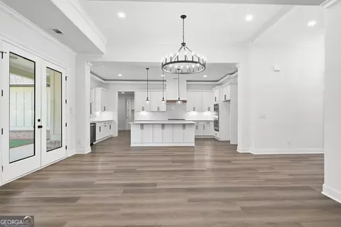 Living - 1254 Mulberry, Commerce, GA 30530 photo 6 of 7