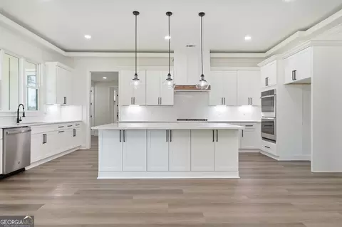 Kitchen - 1254 Mulberry, Commerce, GA 30530 photo 1 of 3