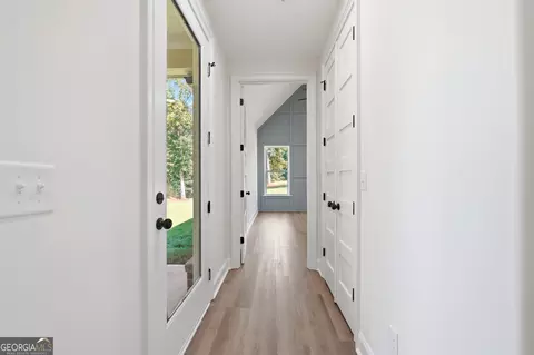 Entry Way - 1254 Mulberry, Commerce, GA 30530 photo 3 of 4