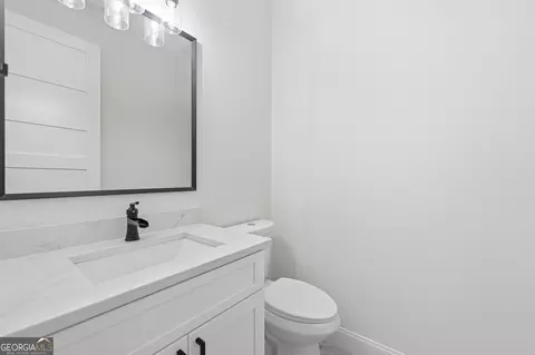 Bath - 1254 Mulberry, Commerce, GA 30530 photo 5 of 9