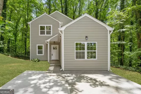 5025 Martins Crossing Rd, Stone Mountain, GA 30088