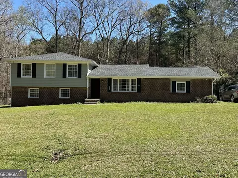 2529 Rockknoll Dr, Conley, GA 30288