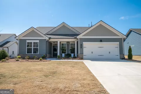 729 Glenside Dr, Jefferson, GA 30549