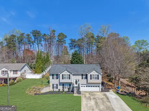 2932 Lake Hollow Rd, Gainesville, GA 30501