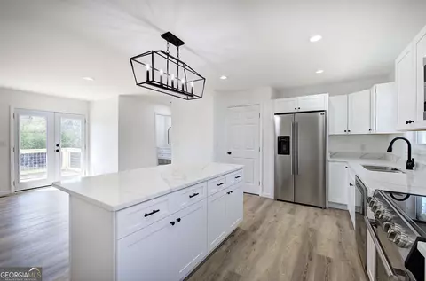 Kitchen - 516 Baxter Rd, Calhoun, GA 30701 photo 1 of 7