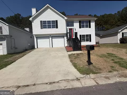 5314 Salem Springs Dr, Lithonia, GA 30038