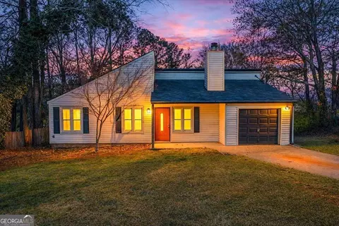 224 Apple Branch Dr, Woodstock, GA 30188