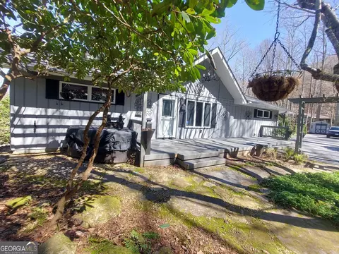 499 Ridgepole Dr, Sky Valley, GA 30537