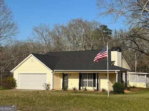 328 Cattlemans Cir, Mcdonough, GA 30252