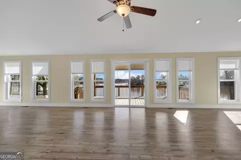 Living - 265 Thorpe Rd, Jackson, GA 30233 photo 2 of 4