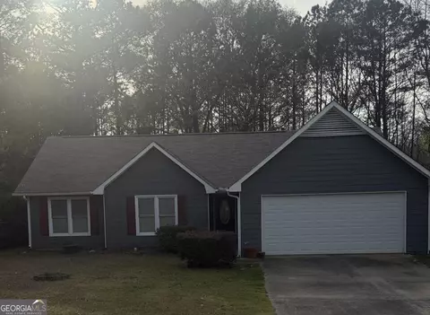 370 Rosehill Dr, Mcdonough, GA 30253