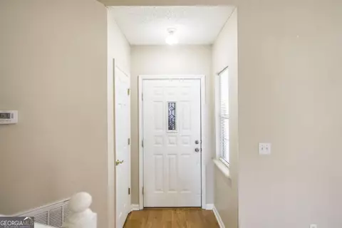 Entry Way - 104 Pebblebrook E, Warner Robins, GA 31088 photo 1 of 2