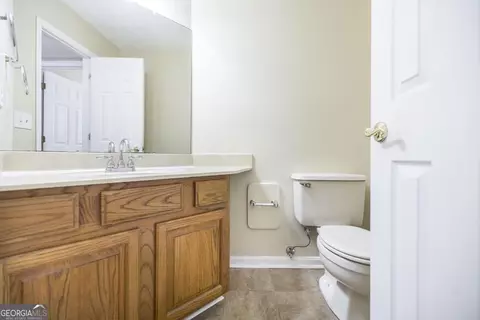 Bath - 104 Pebblebrook E, Warner Robins, GA 31088 photo 1 of 3
