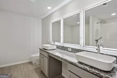 Bath - 11516 Kimberly Way, Hampton, GA 30228 photo 1 of 5
