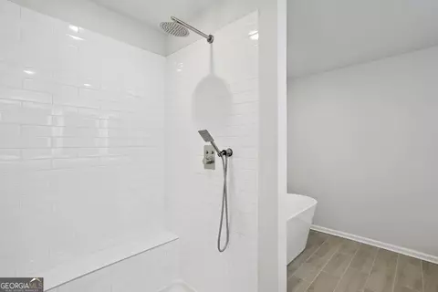 Bath - 11516 Kimberly Way, Hampton, GA 30228 photo 2 of 5