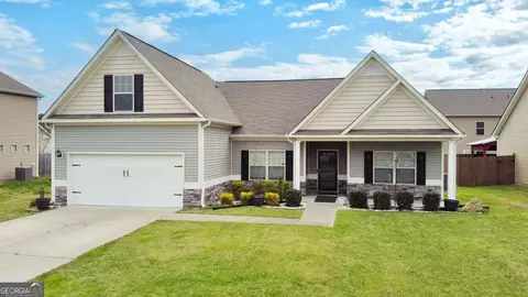 300 Heritage Dr, Calhoun, GA 30701
