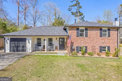 14 Laurel Dr, Newnan, GA 30265